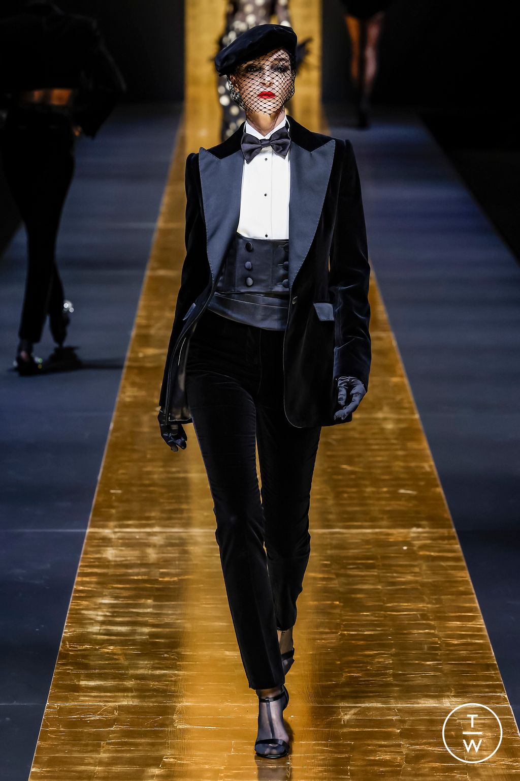 Fashion Week Milan Fall/Winter 2024 look 46 from the Dolce & Gabbana collection womenswear