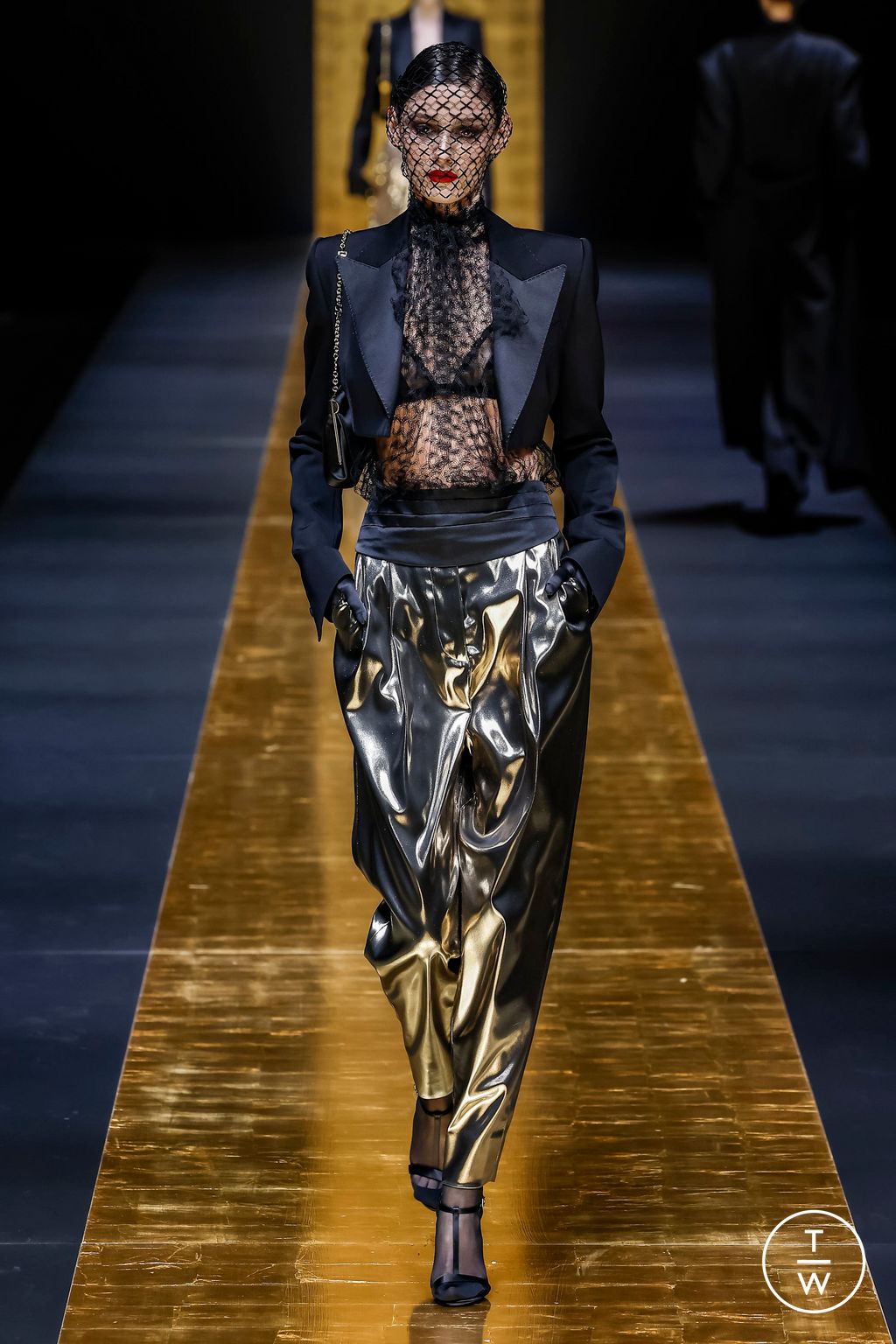 Fashion Week Milan Fall/Winter 2024 look 51 from the Dolce & Gabbana collection womenswear