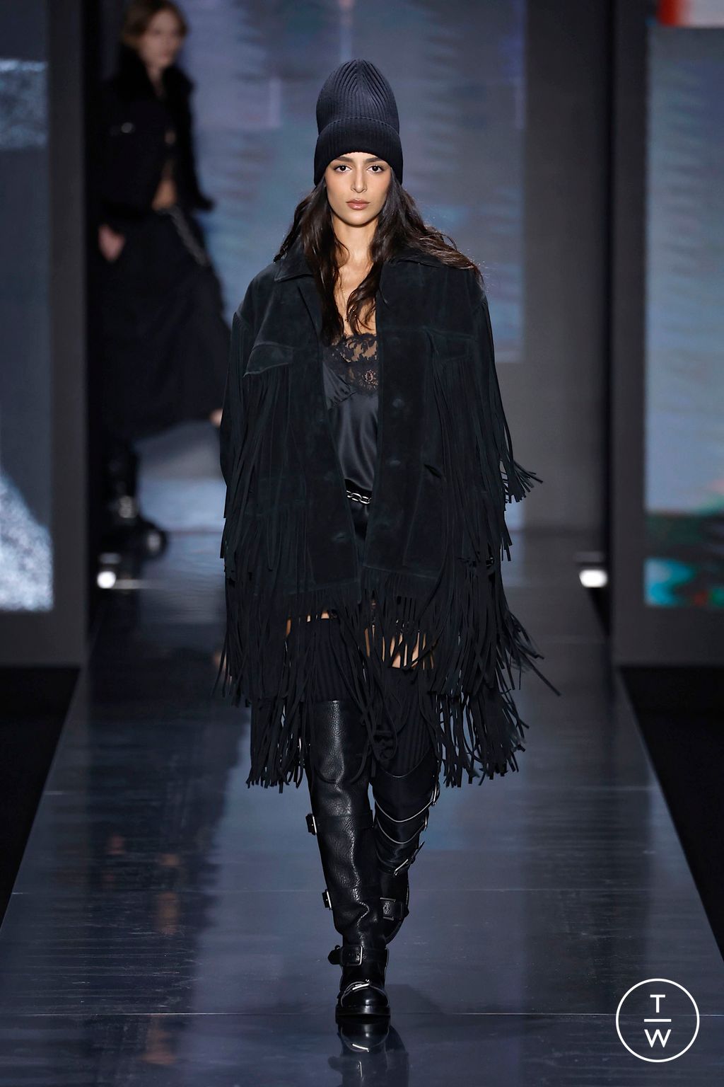 Fashion Week Milan Fall/Winter 2025 look 38 from the Dolce & Gabbana collection womenswear