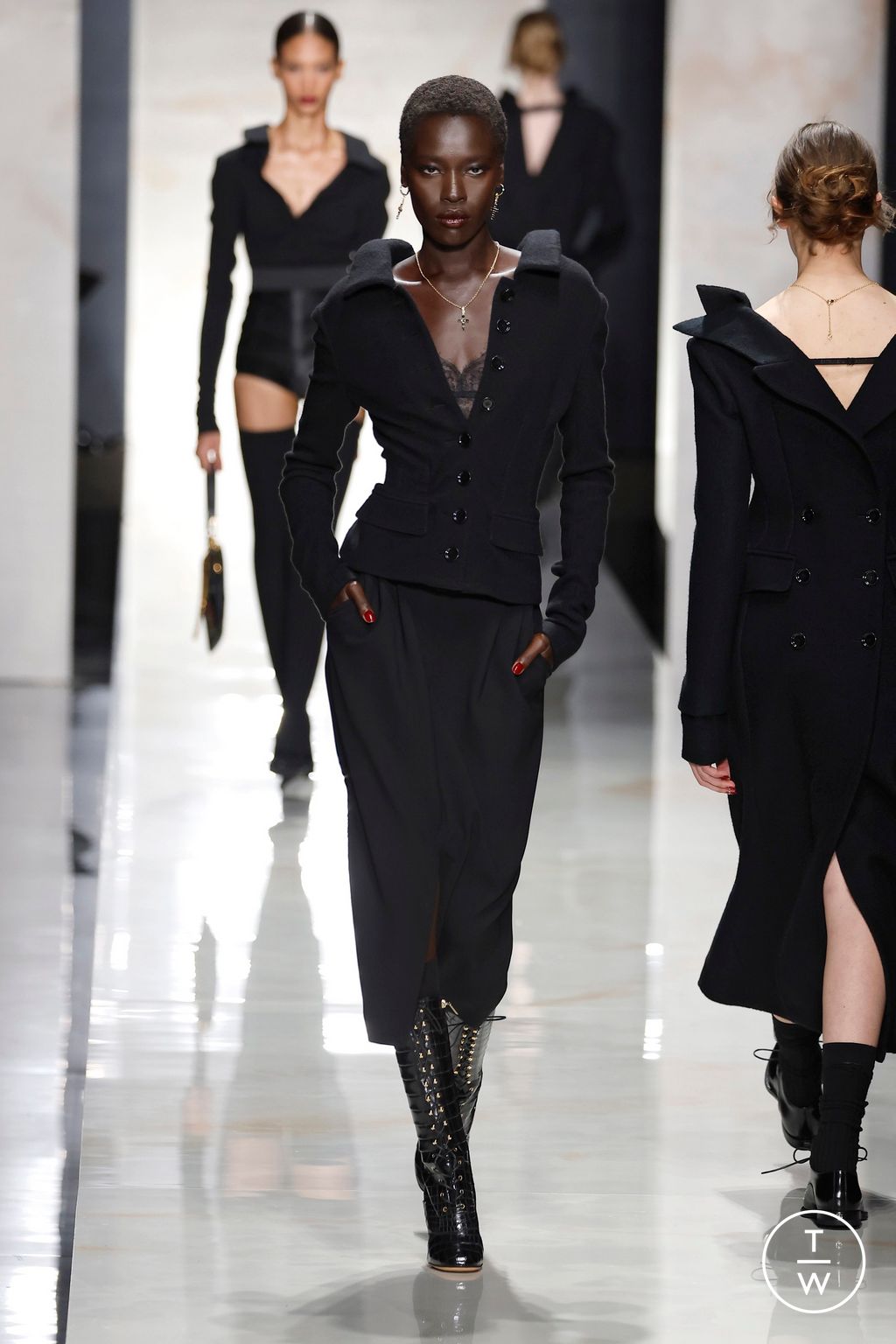 Fashion Week Milan Fall/Winter 2026 look 3 from the Dolce & Gabbana collection womenswear