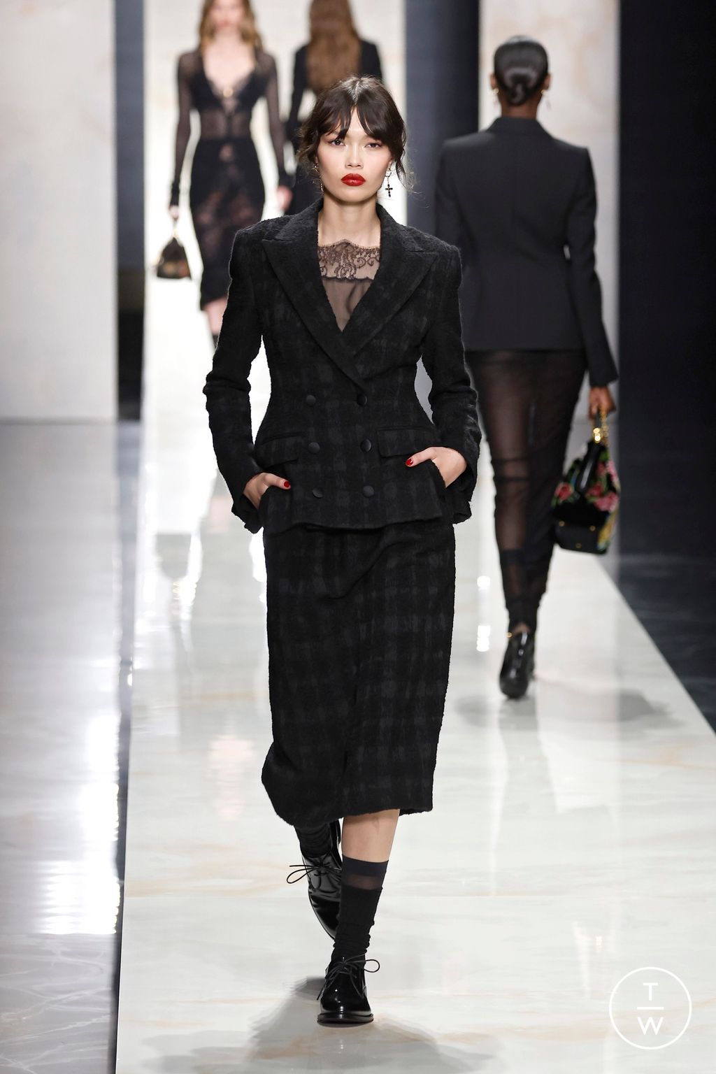 Fashion Week Milan Fall/Winter 2026 look 13 from the Dolce & Gabbana collection womenswear
