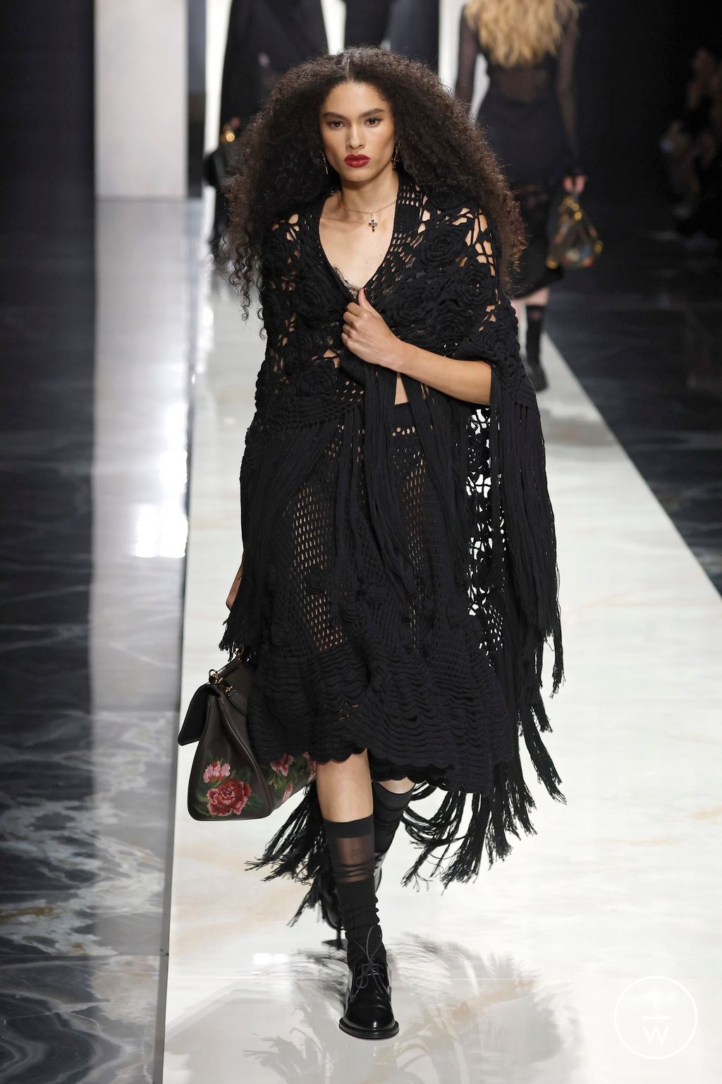Fashion Week Milan Fall/Winter 2026 look 16 from the Dolce & Gabbana collection womenswear