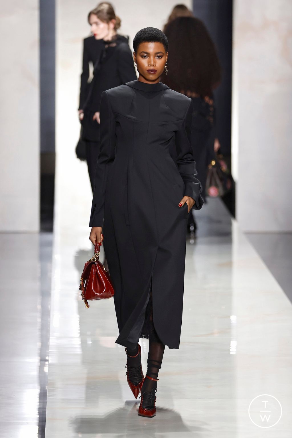 Fashion Week Milan Fall/Winter 2026 look 18 from the Dolce & Gabbana collection womenswear