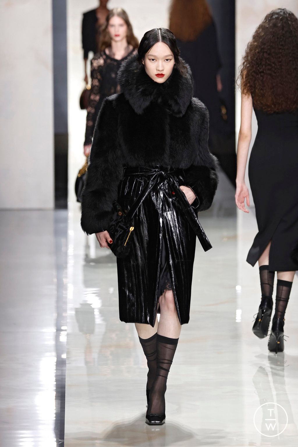 Fashion Week Milan Fall/Winter 2026 look 27 from the Dolce & Gabbana collection womenswear