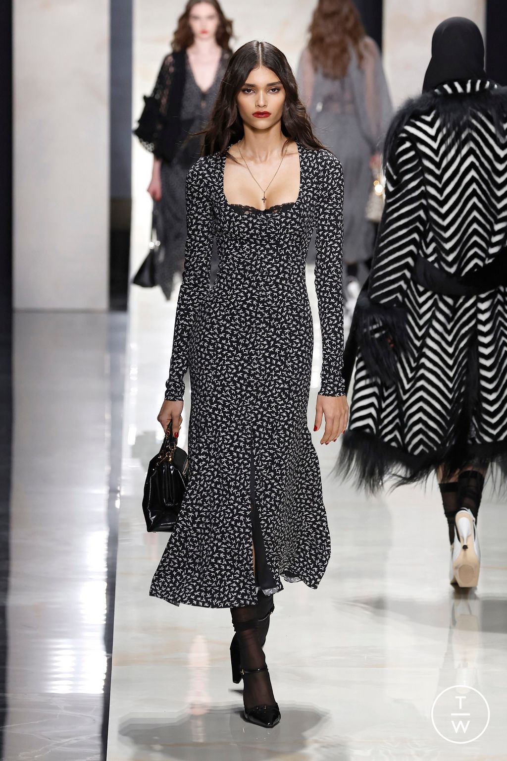 Fashion Week Milan Fall/Winter 2026 look 56 from the Dolce & Gabbana collection womenswear