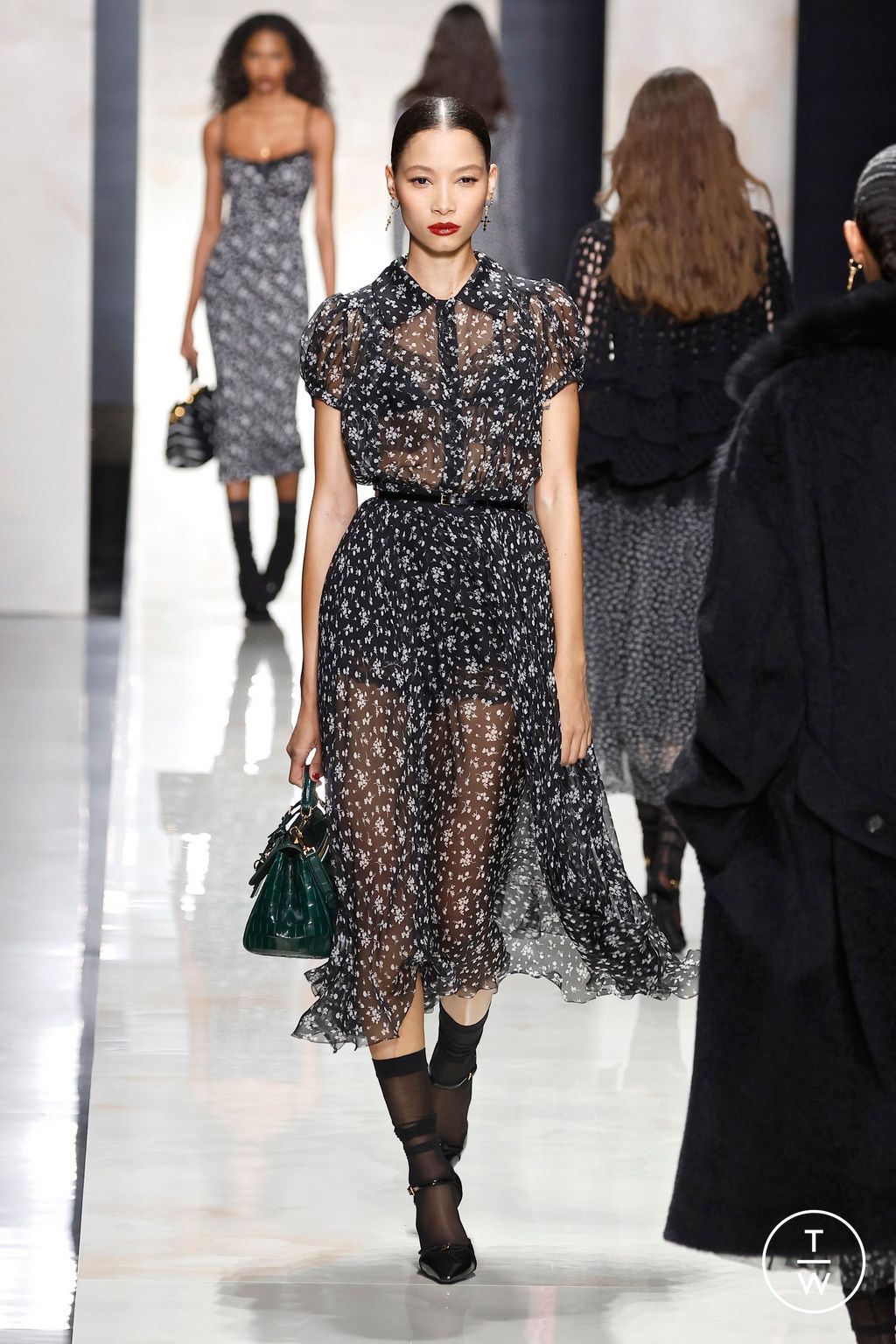 Fashion Week Milan Fall/Winter 2026 look 59 from the Dolce & Gabbana collection womenswear