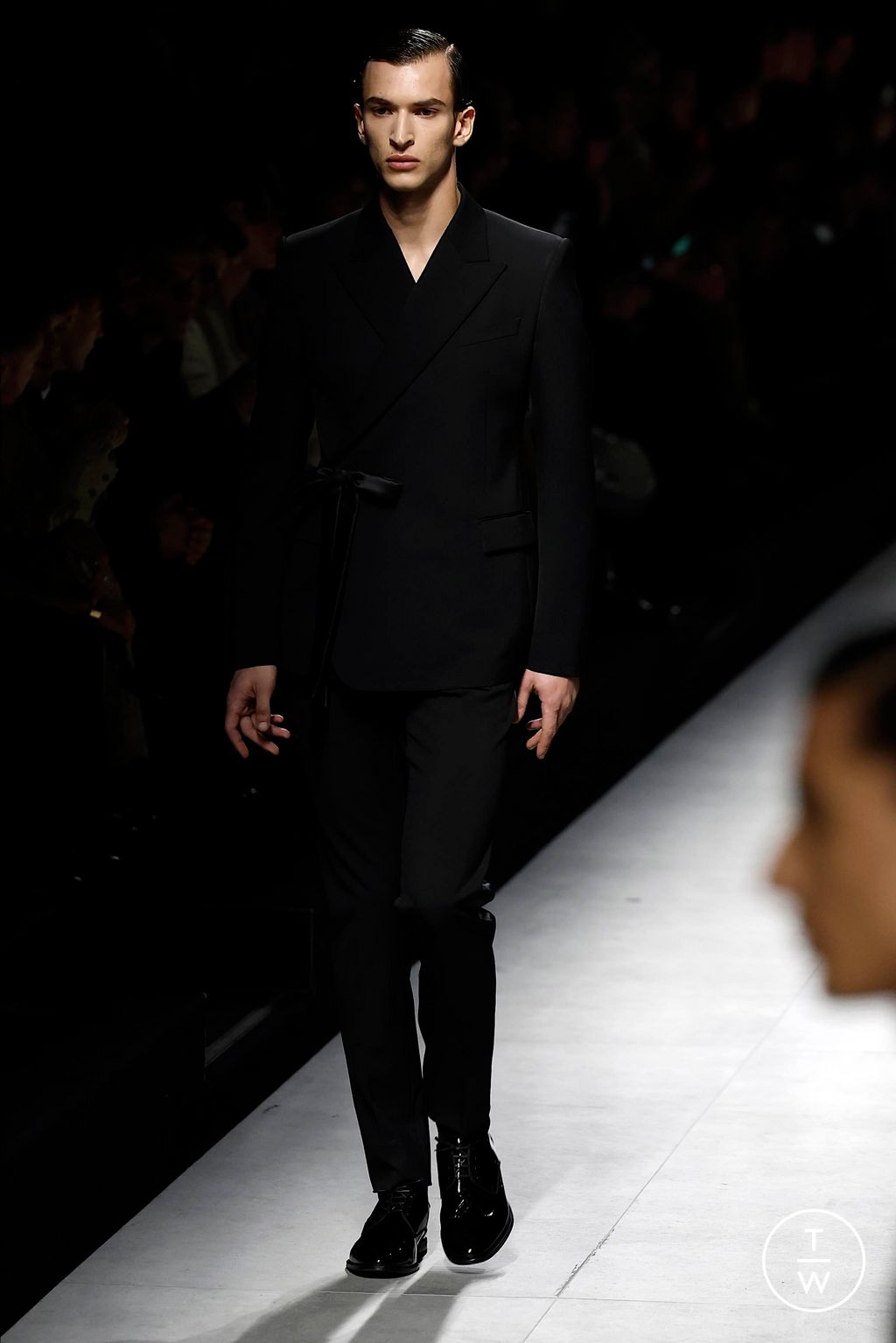 Fashion Week Milan Fall/Winter 2024 look 7 from the Dolce & Gabbana collection menswear