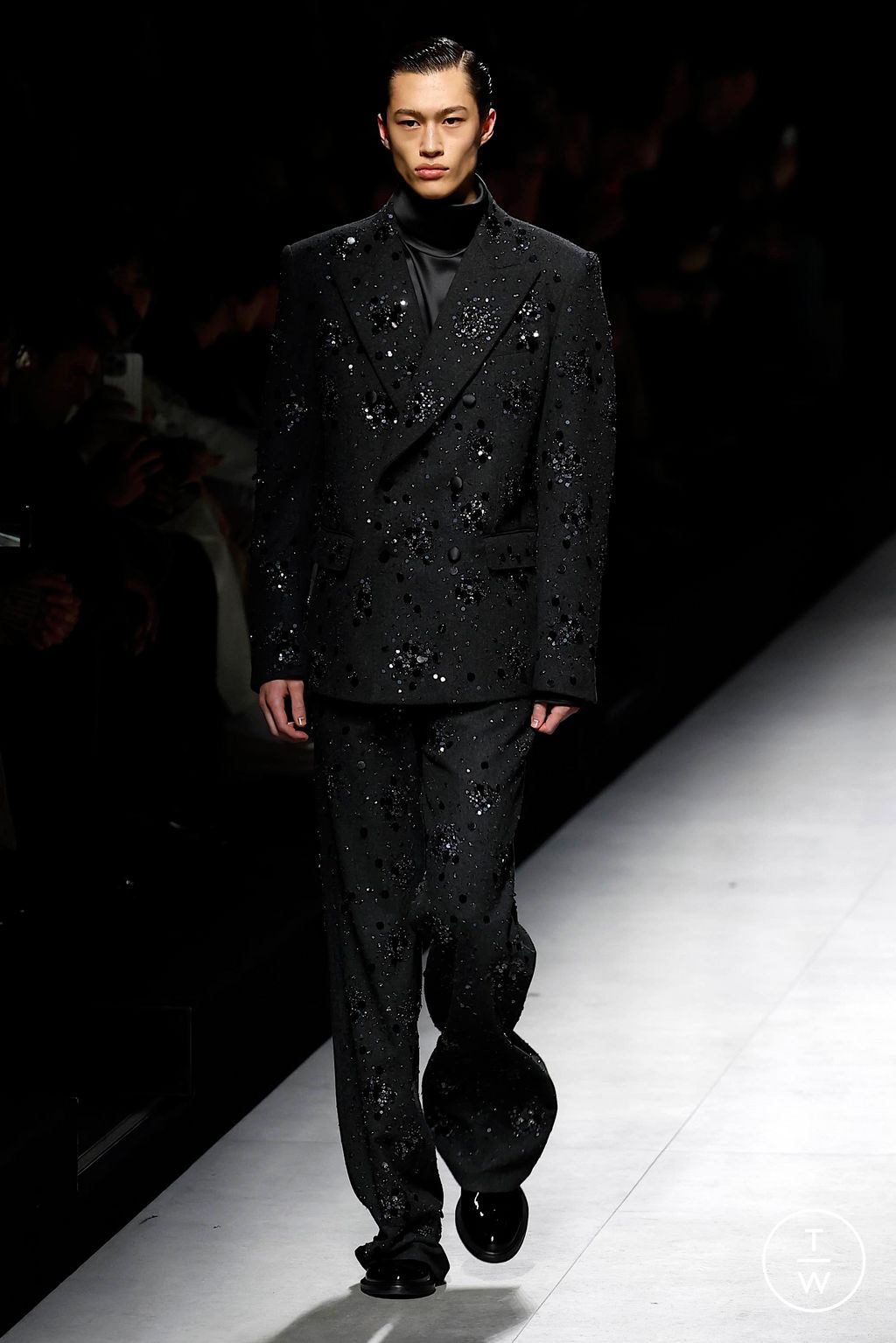 Fashion Week Milan Fall/Winter 2024 look 11 from the Dolce & Gabbana collection menswear