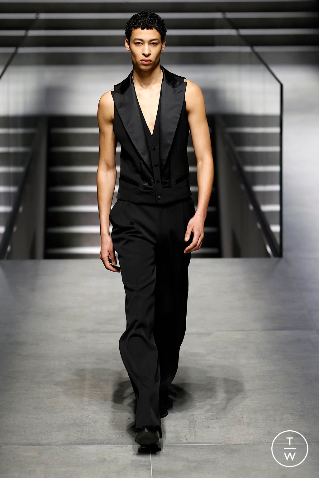 Fashion Week Milan Fall/Winter 2024 look 24 from the Dolce & Gabbana collection 男装