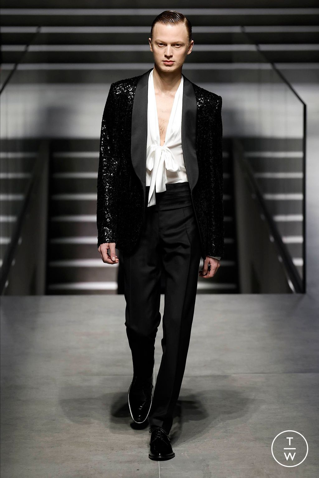 Fashion Week Milan Fall/Winter 2024 look 56 from the Dolce & Gabbana collection 男装