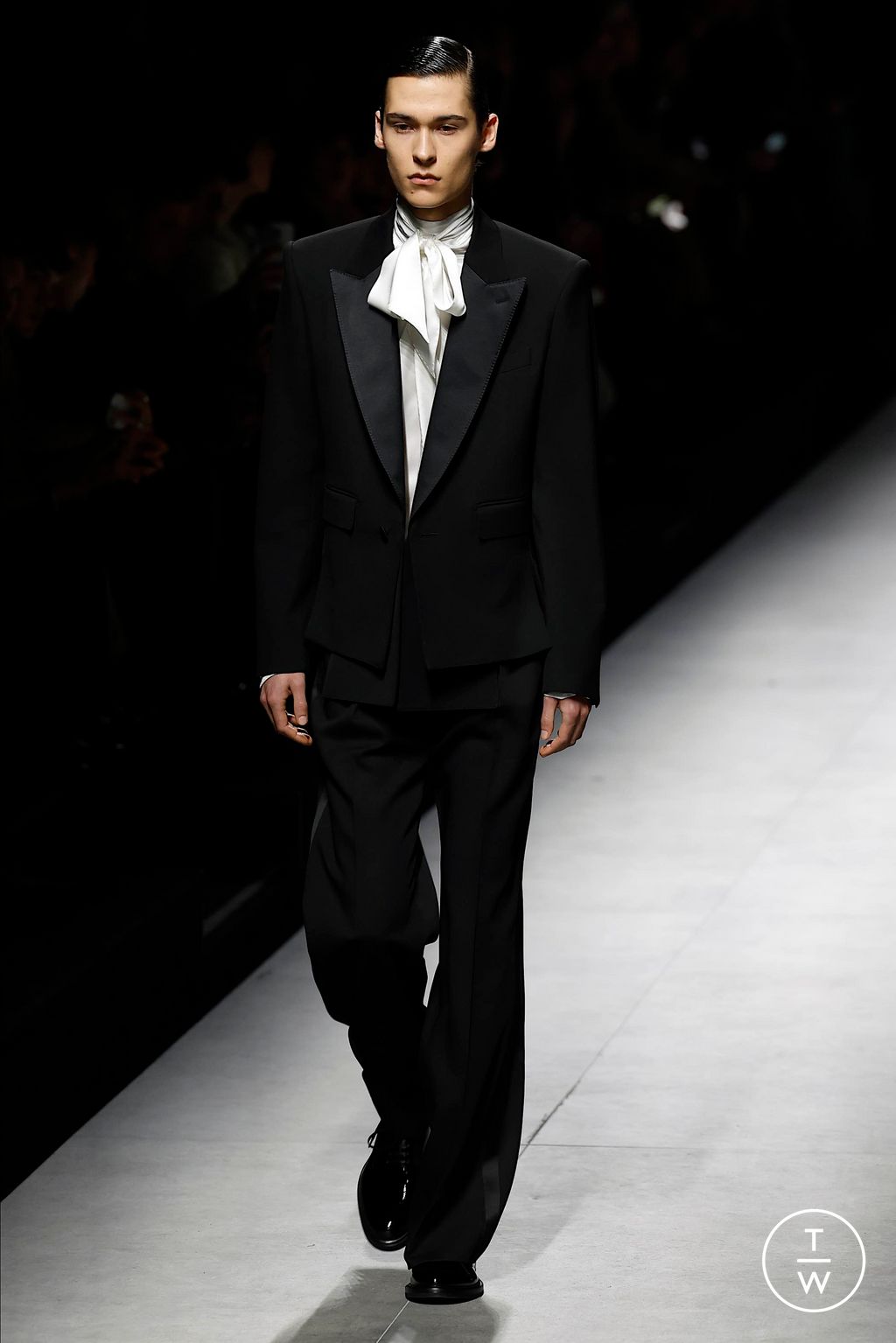 Fashion Week Milan Fall/Winter 2024 look 57 de la collection Dolce & Gabbana menswear