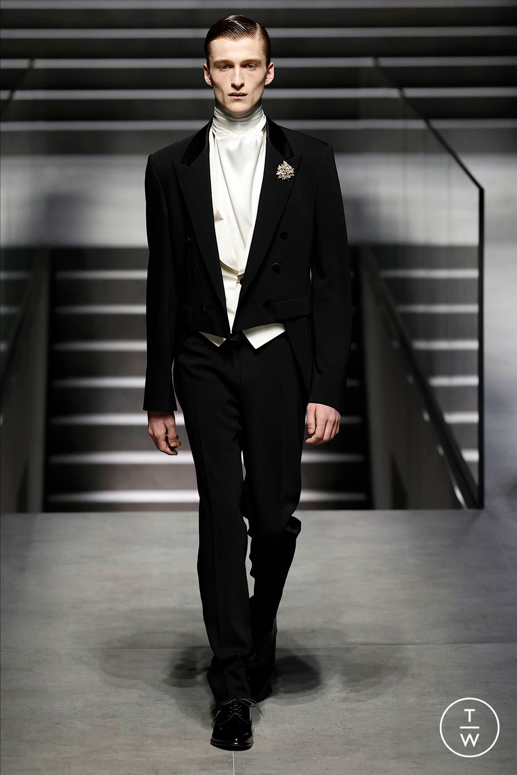 Fashion Week Milan Fall/Winter 2024 look 62 from the Dolce & Gabbana collection menswear