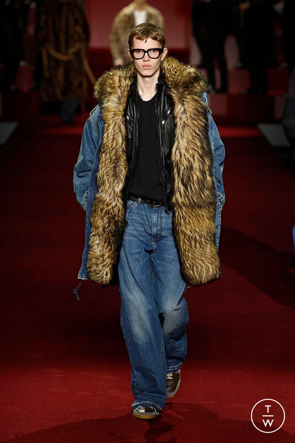 Fashion Week Milan Fall/Winter 2025 look 3 from the Dolce & Gabbana collection menswear