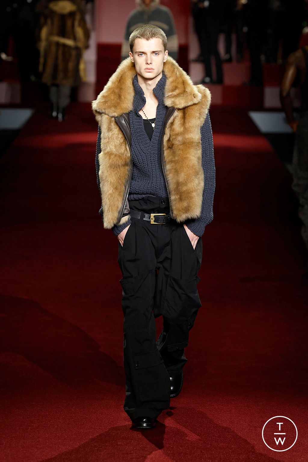 Fashion Week Milan Fall/Winter 2025 look 15 from the Dolce & Gabbana collection menswear