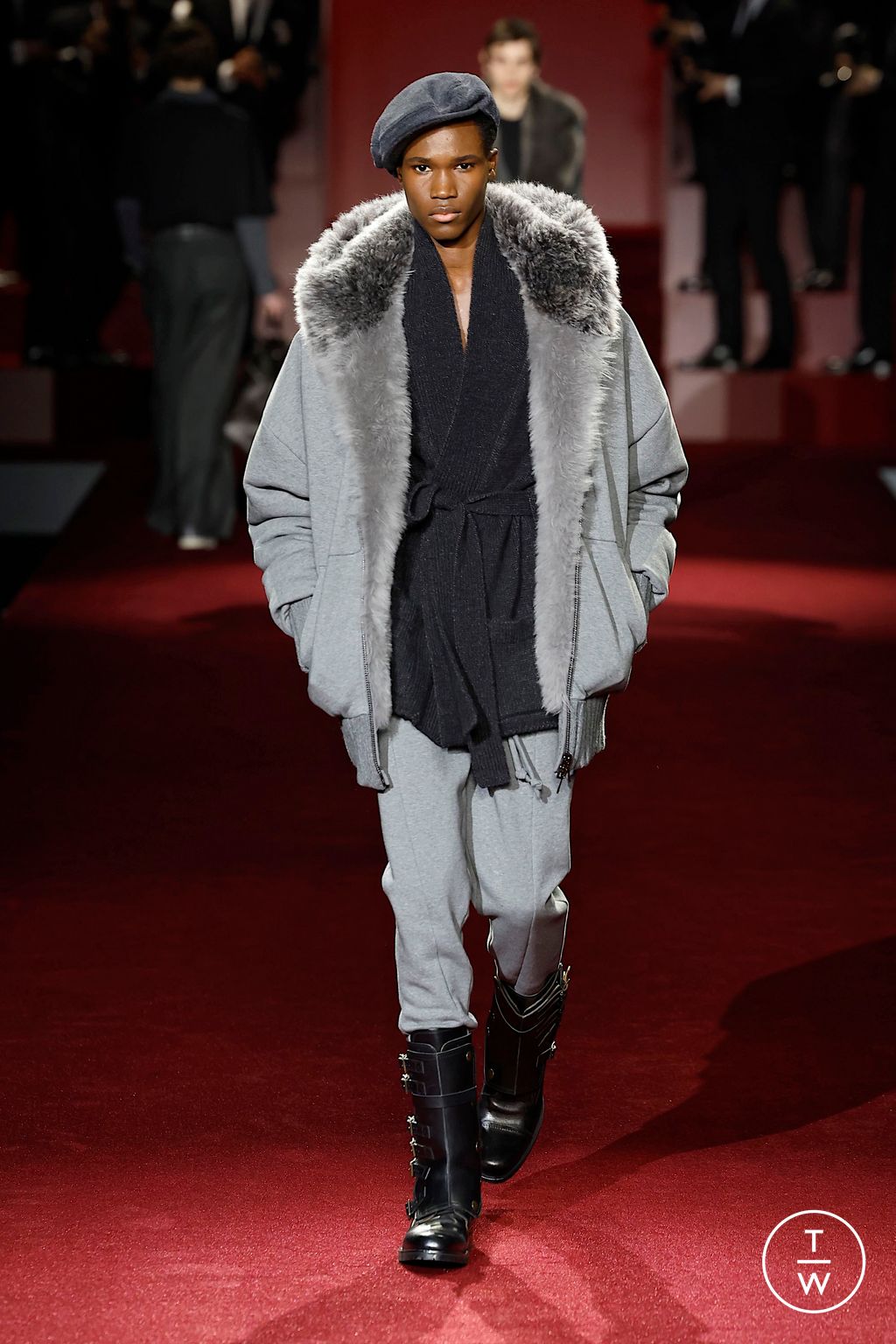 Fashion Week Milan Fall/Winter 2025 look 21 from the Dolce & Gabbana collection menswear