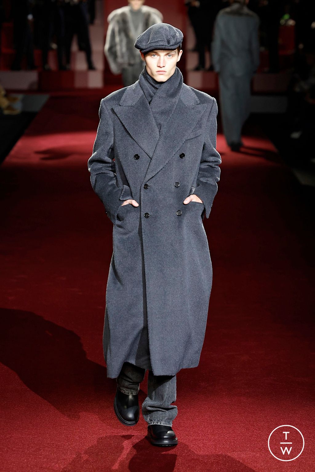 Fashion Week Milan Fall/Winter 2025 look 23 from the Dolce & Gabbana collection menswear