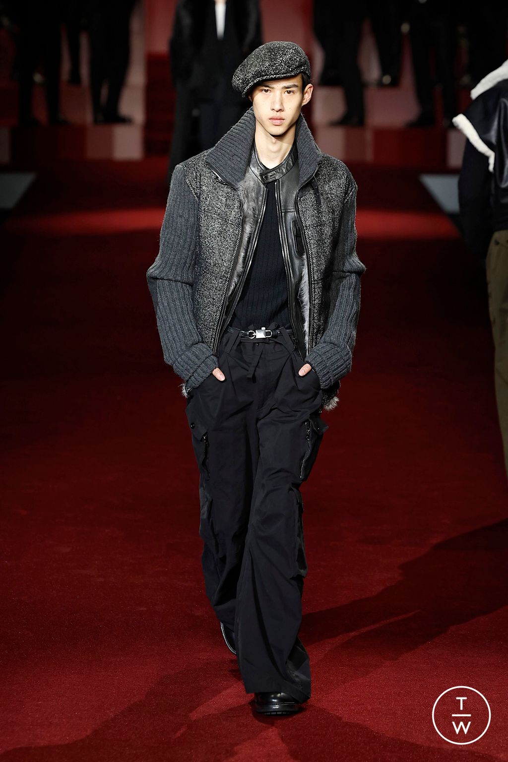 Fashion Week Milan Fall/Winter 2025 look 29 from the Dolce & Gabbana collection menswear