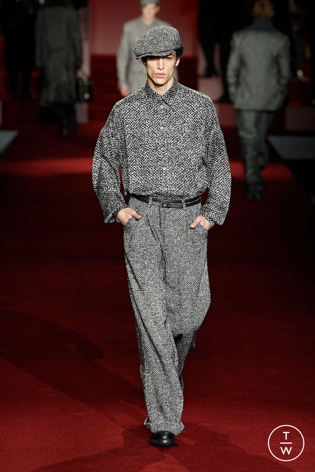Fashion Week Milan Fall/Winter 2025 look 47 from the Dolce & Gabbana collection menswear