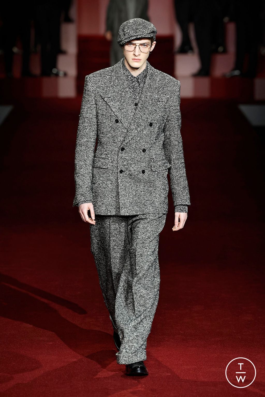Fashion Week Milan Fall/Winter 2025 look 48 from the Dolce & Gabbana collection menswear