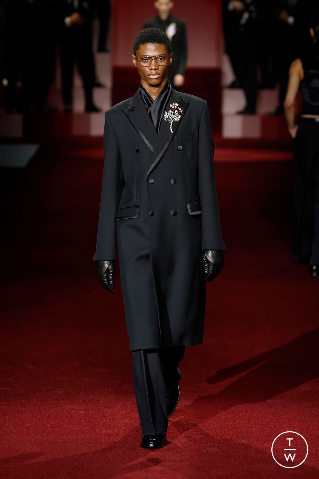 Fashion Week Milan Fall/Winter 2025 look 54 from the Dolce & Gabbana collection menswear