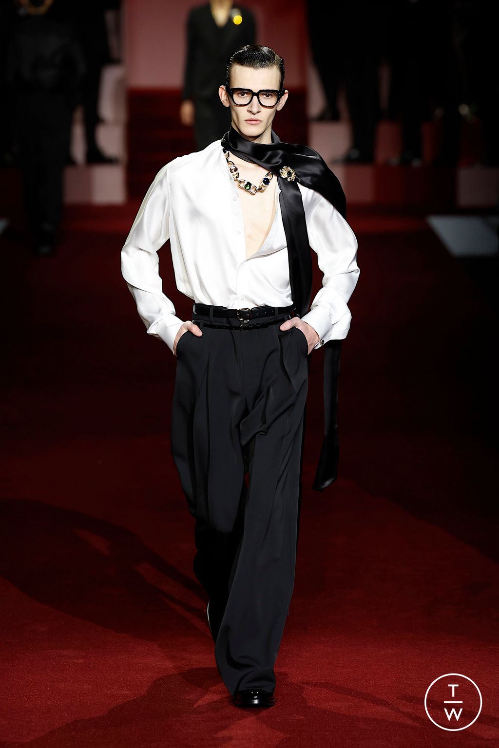 Fashion Week Milan Fall/Winter 2025 look 60 from the Dolce & Gabbana collection menswear