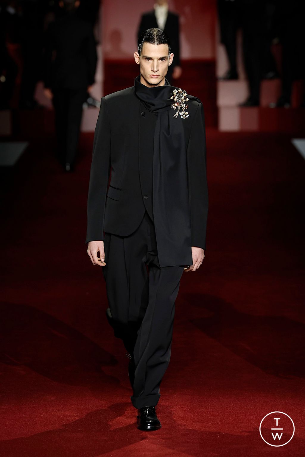 Fashion Week Milan Fall/Winter 2025 look 64 from the Dolce & Gabbana collection menswear