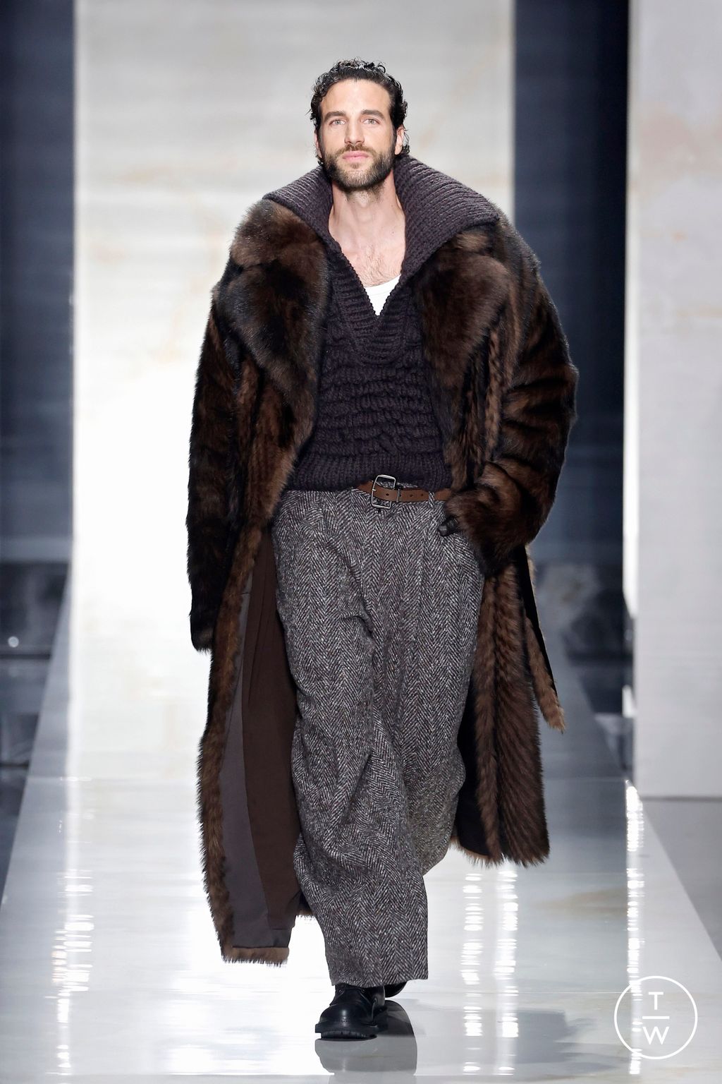 Fashion Week Milan Fall/Winter 2026 look 2 from the Dolce & Gabbana collection menswear
