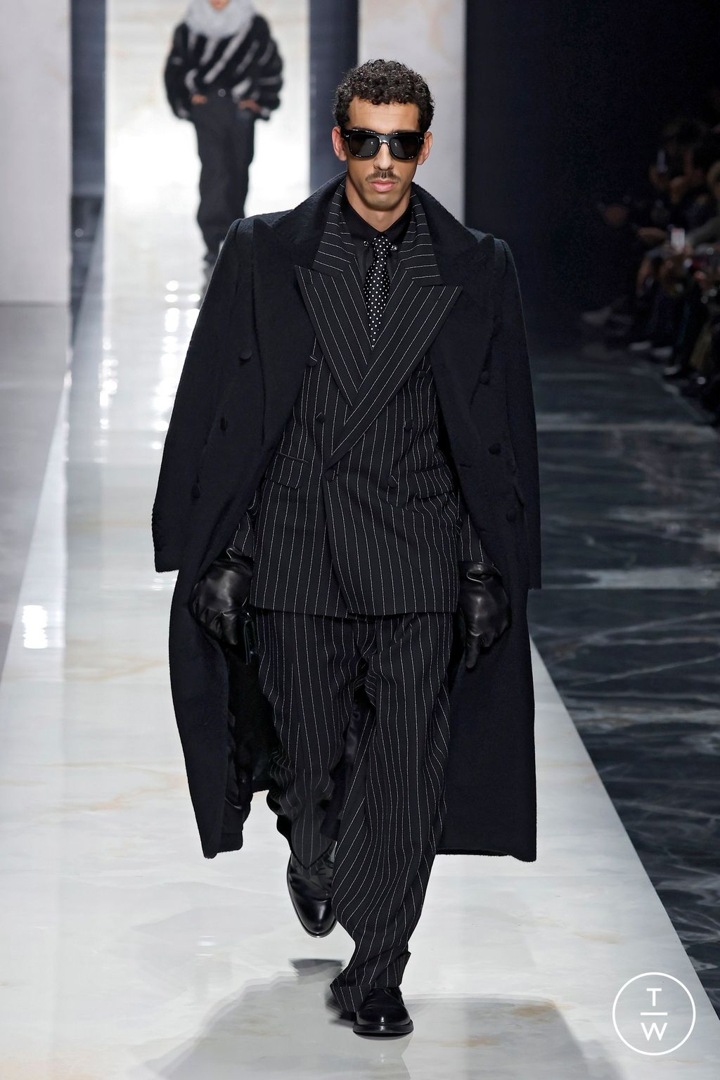 Fashion Week Milan Fall/Winter 2026 look 7 from the Dolce & Gabbana collection menswear