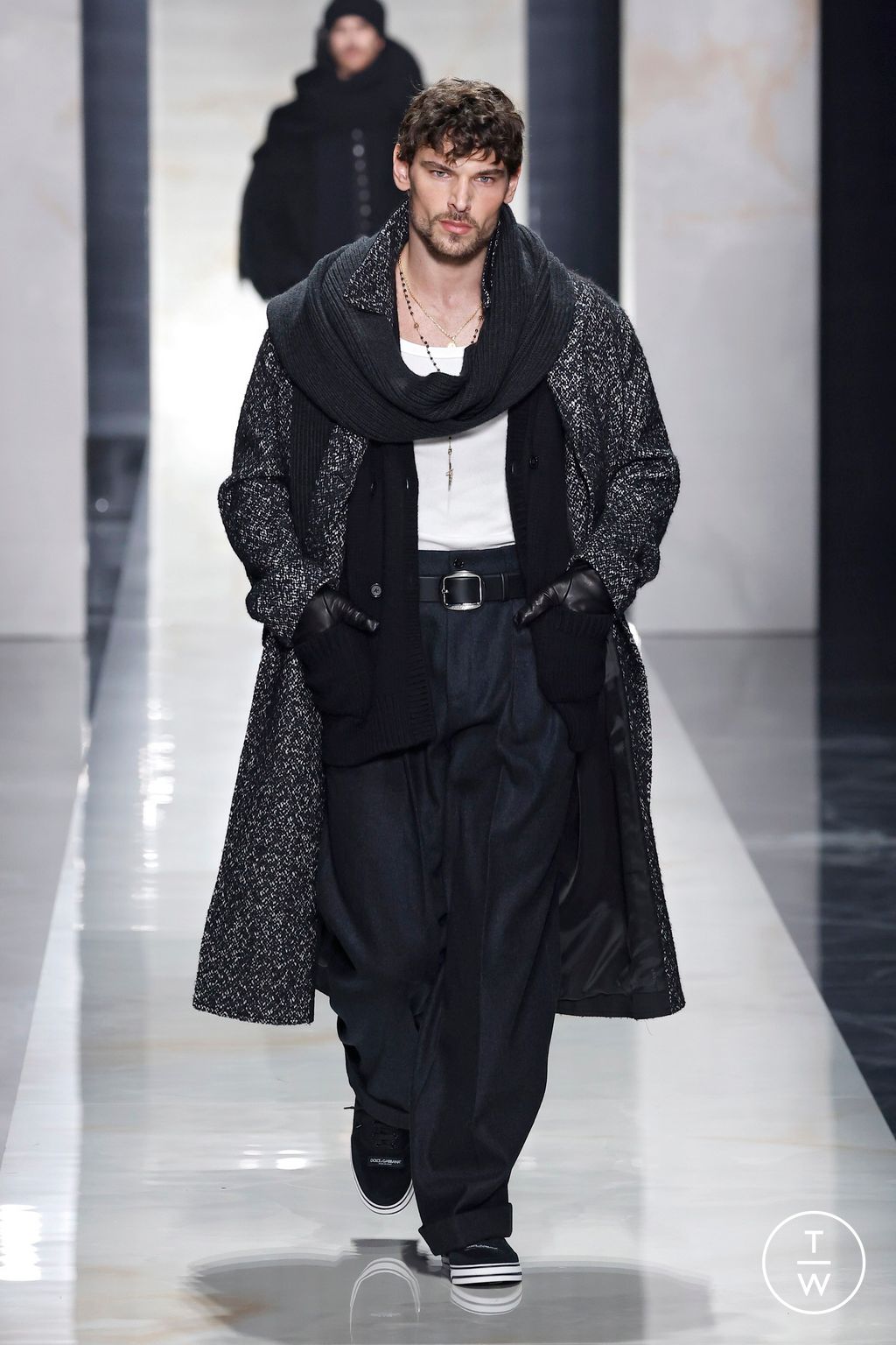 Fashion Week Milan Fall/Winter 2026 look 9 from the Dolce & Gabbana collection menswear