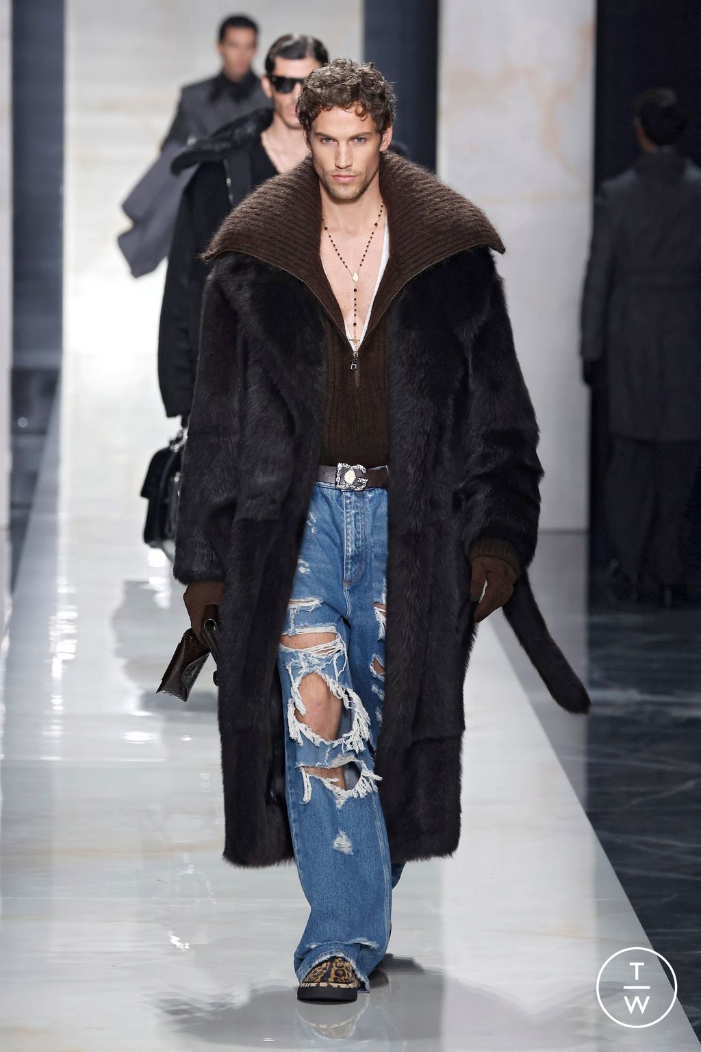 Fashion Week Milan Fall/Winter 2026 look 11 from the Dolce & Gabbana collection menswear