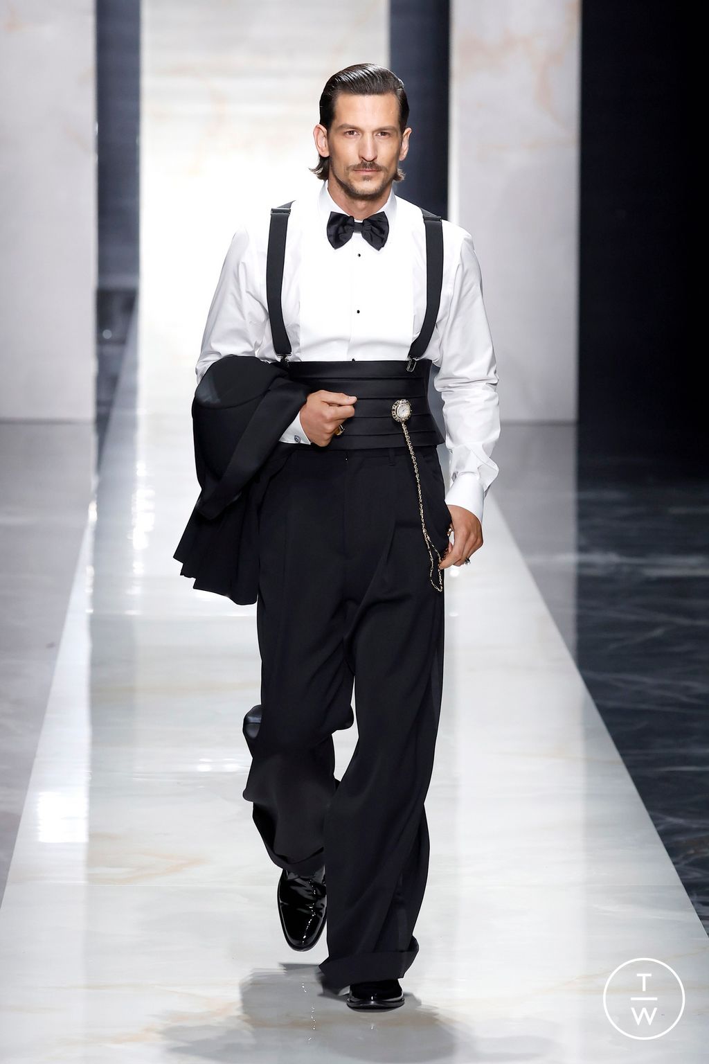 Fashion Week Milan Fall/Winter 2026 look 100 from the Dolce & Gabbana collection menswear