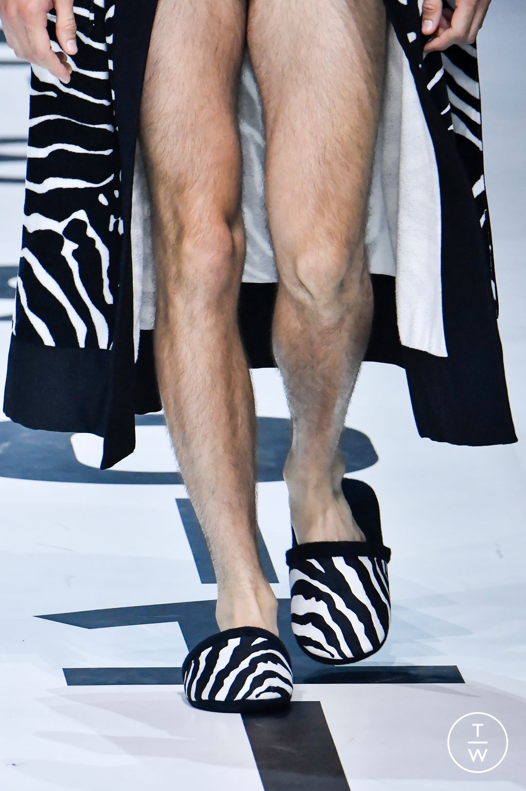 Fashion Week Milan Spring/Summer 2023 look 24 from the Dolce & Gabbana collection 男装配饰
