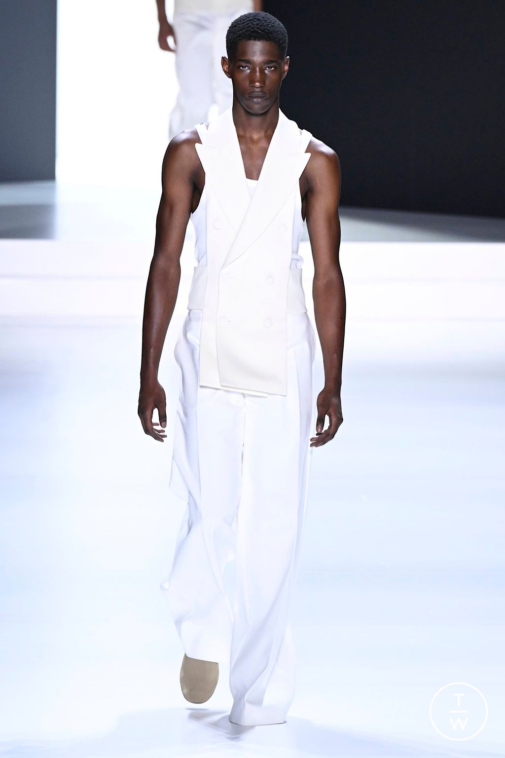 Fashion Week Milan Spring/Summer 2024 look 15 de la collection Dolce & Gabbana menswear