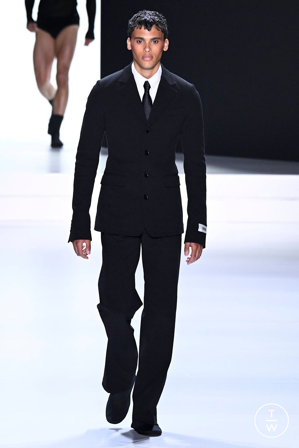 Fashion Week Milan Spring/Summer 2024 look 60 from the Dolce & Gabbana collection menswear