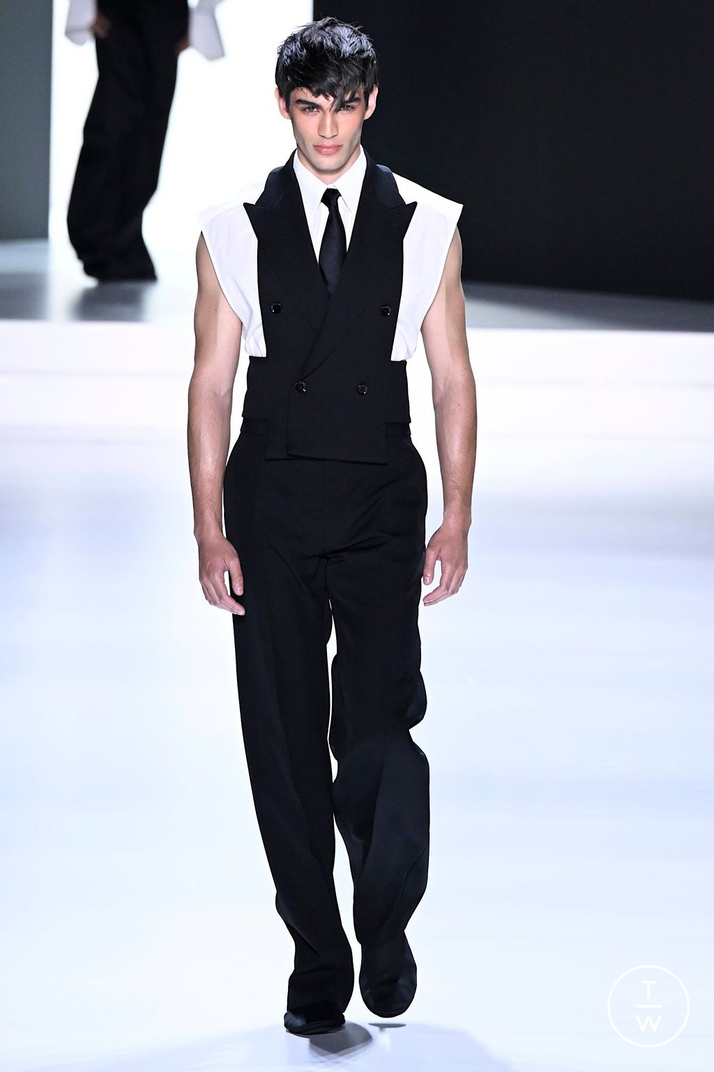 Fashion Week Milan Spring/Summer 2024 look 71 de la collection Dolce & Gabbana menswear