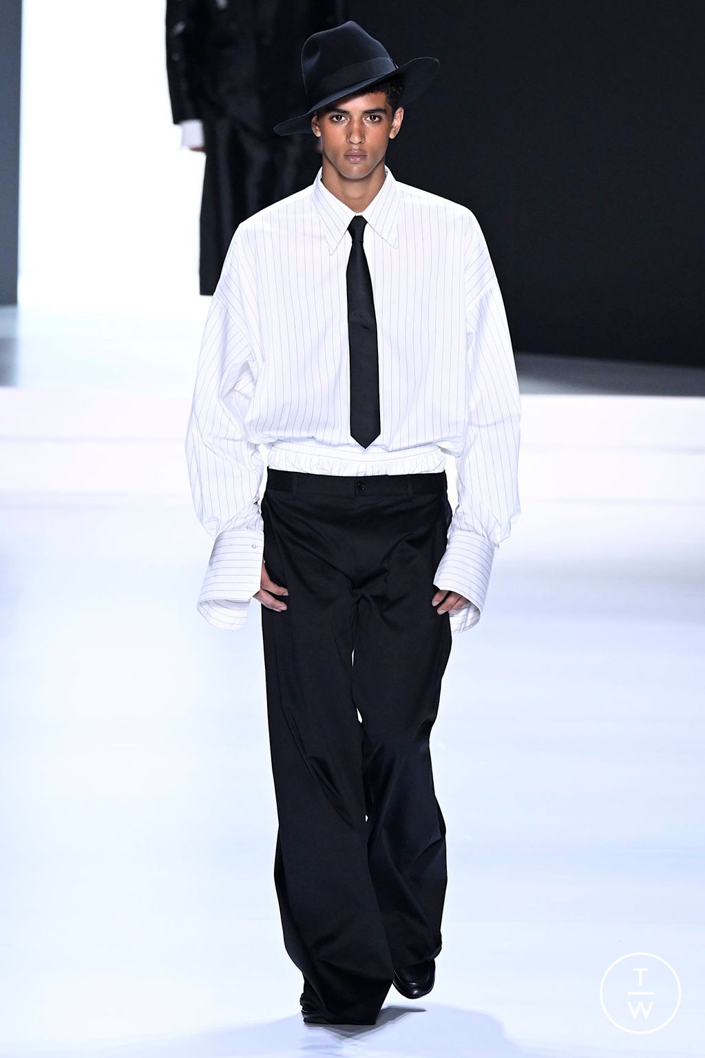 Fashion Week Milan Spring/Summer 2024 look 72 from the Dolce & Gabbana collection 男装