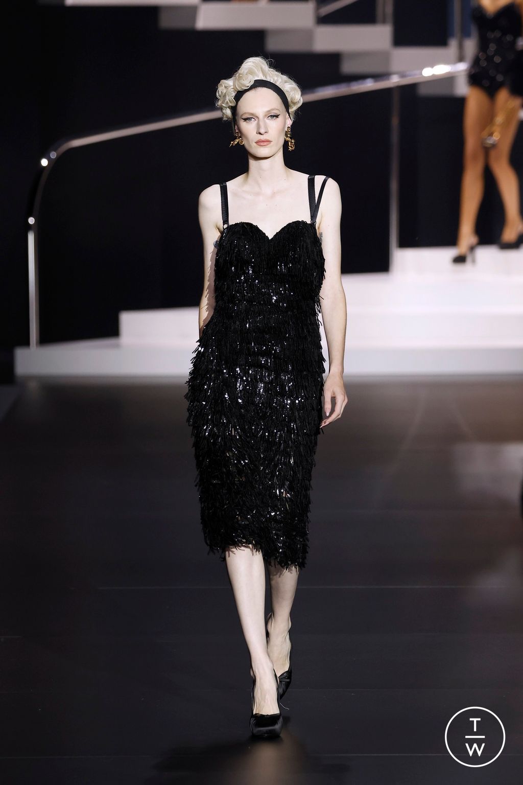 Fashion Week Milan Spring/Summer 2025 look 44 from the Dolce & Gabbana collection womenswear