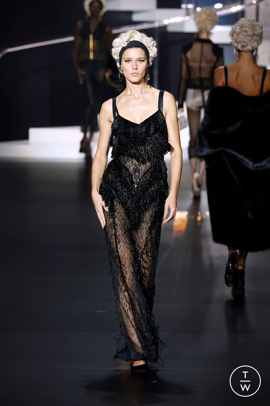 Fashion Week Milan Spring/Summer 2025 look 49 from the Dolce & Gabbana collection womenswear