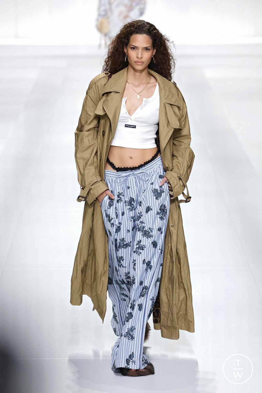 Fashion Week Milan Spring/Summer 2026 look 17 from the Dolce & Gabbana collection womenswear