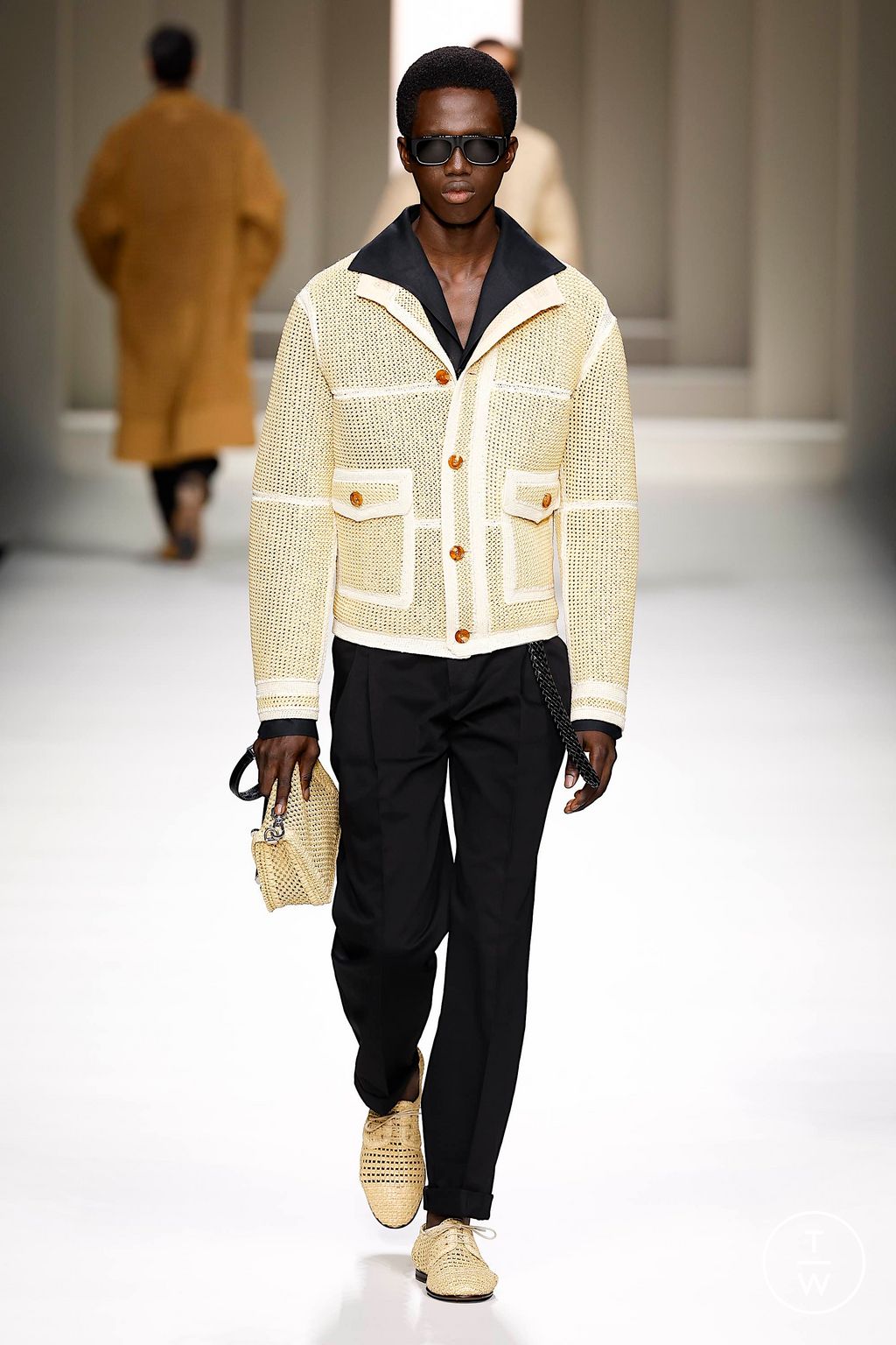 Fashion Week Milan Spring-Summer 2025 look 14 de la collection Dolce & Gabbana menswear
