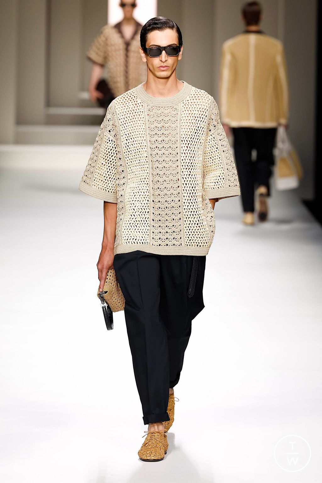 Fashion Week Milan Spring-Summer 2025 look 15 de la collection Dolce & Gabbana menswear