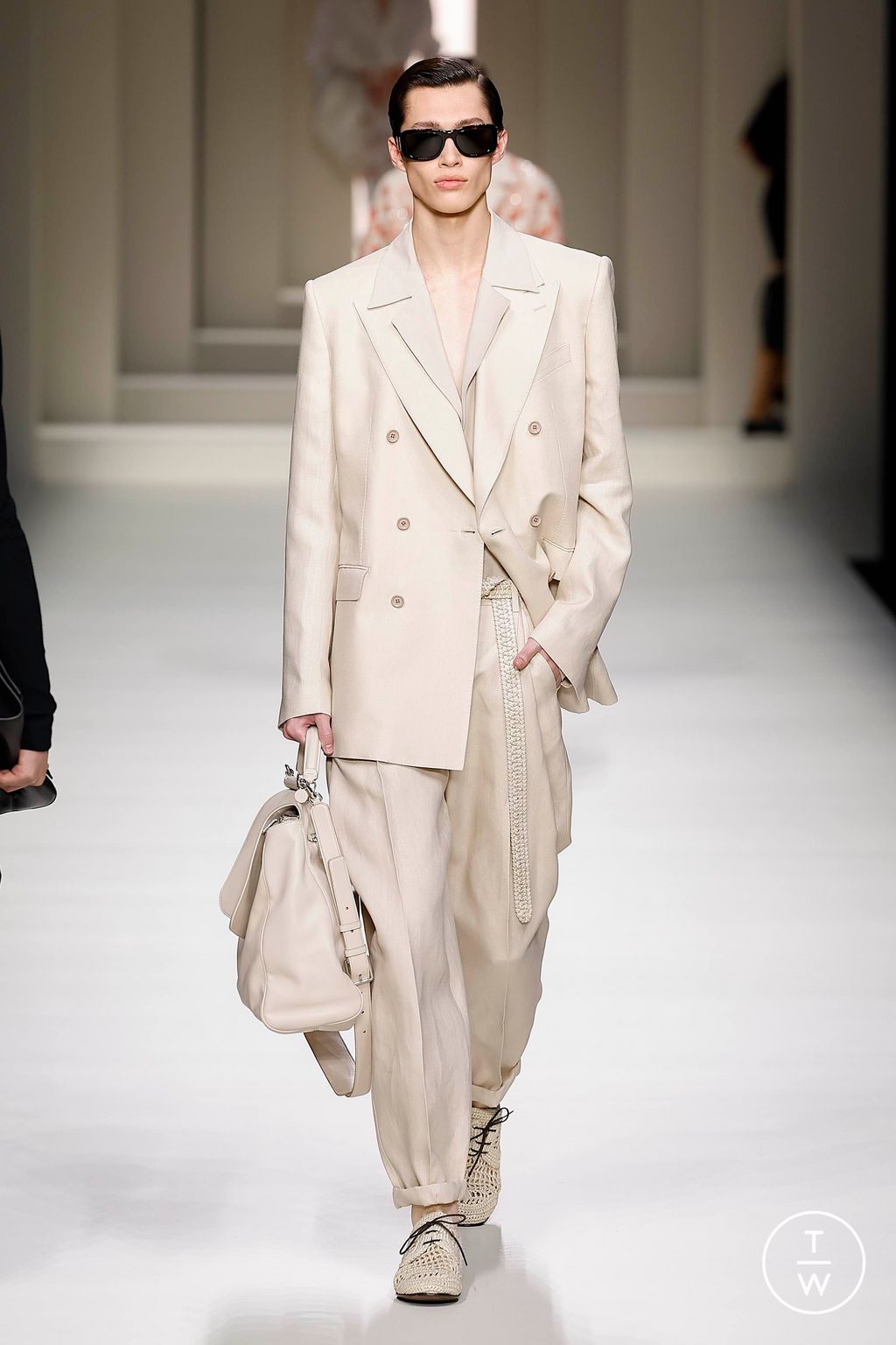 Fashion Week Milan Spring-Summer 2025 look 27 de la collection Dolce & Gabbana menswear