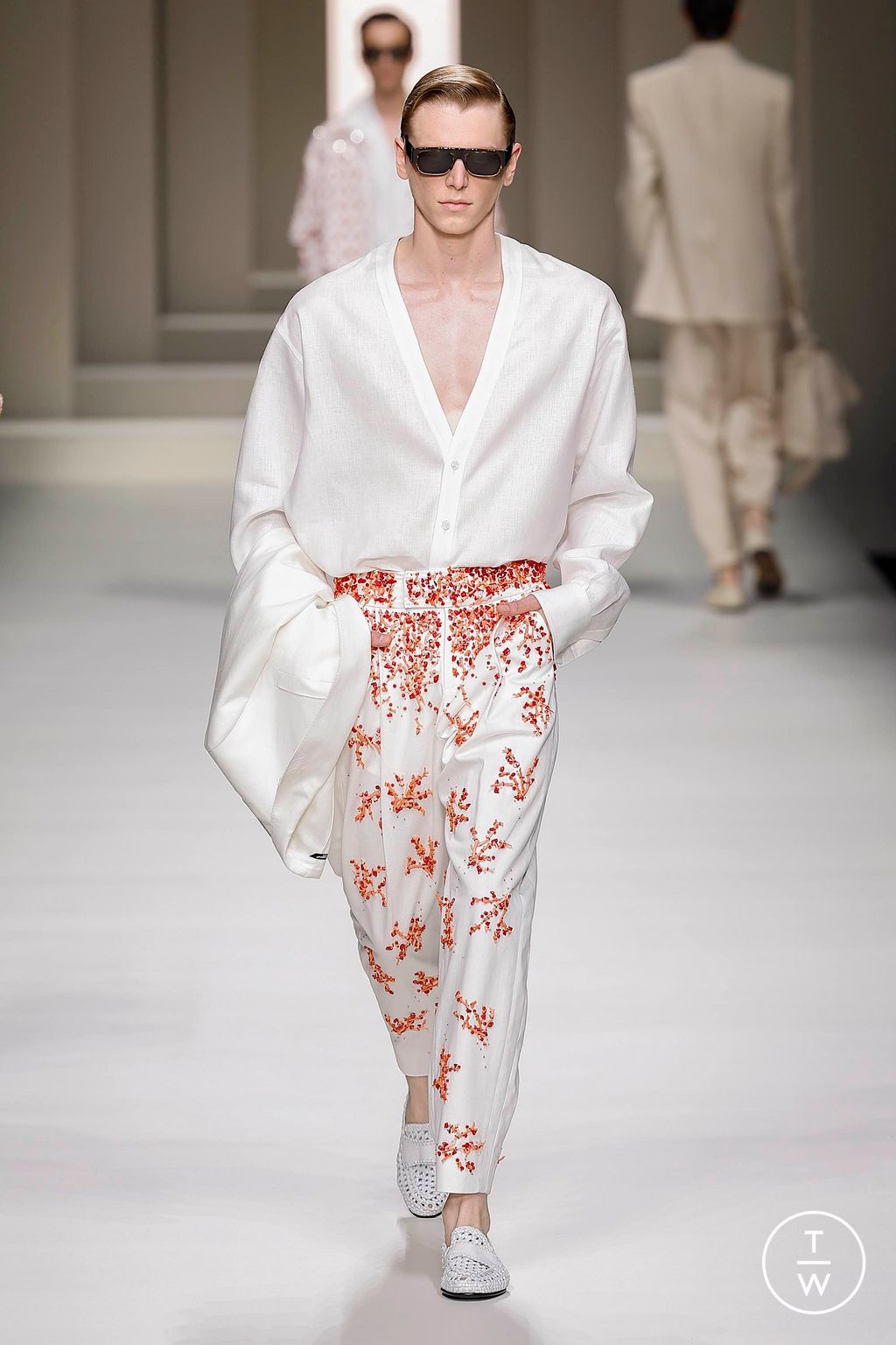 Fashion Week Milan Spring-Summer 2025 look 29 de la collection Dolce & Gabbana menswear