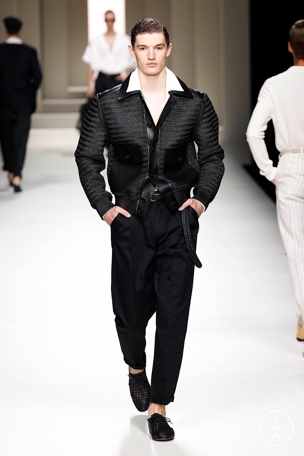 Fashion Week Milan Spring-Summer 2025 look 56 from the Dolce & Gabbana collection 男装