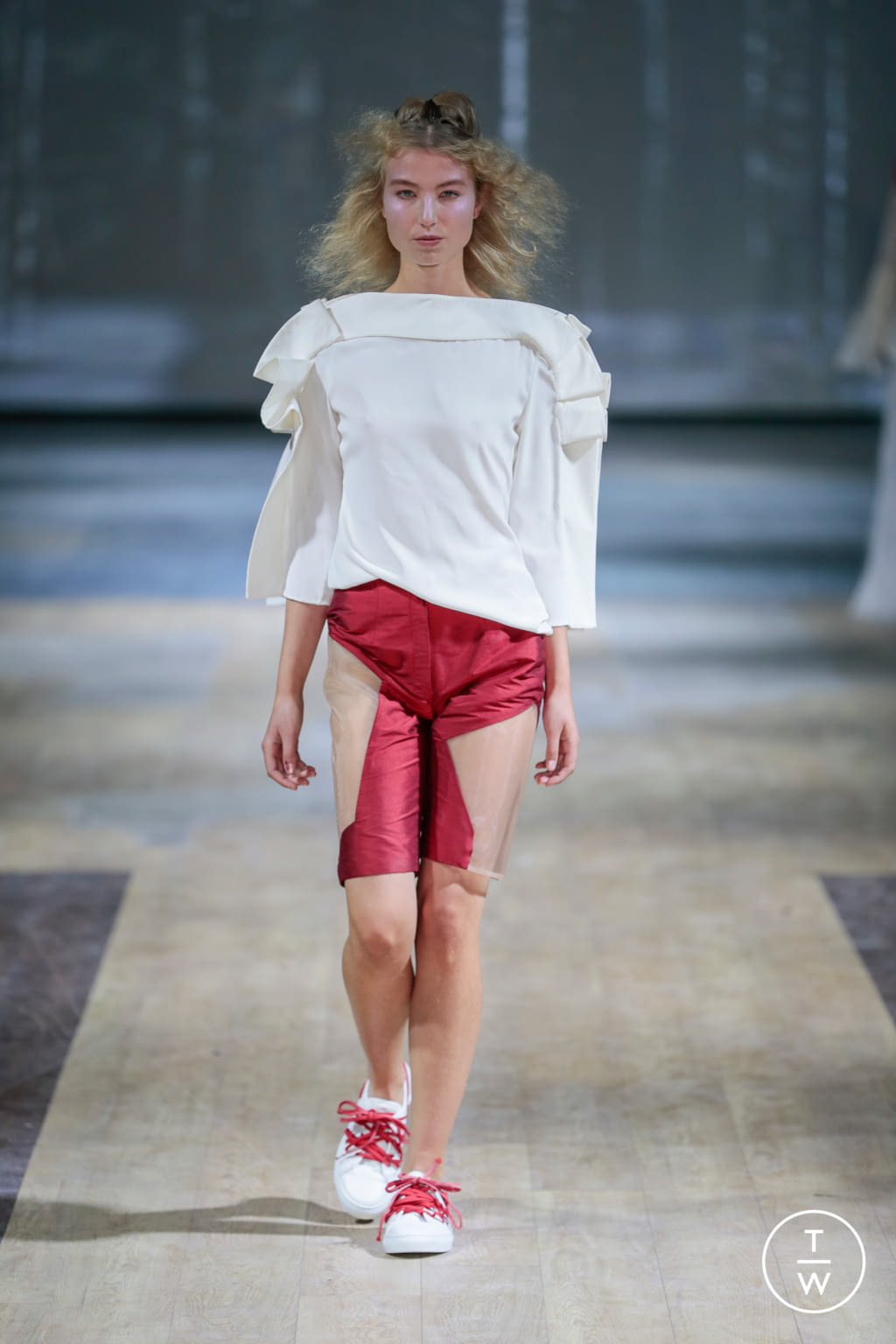 Fashion Week Paris Spring/Summer 2017 look 18 from the Dorhout Mees collection womenswear