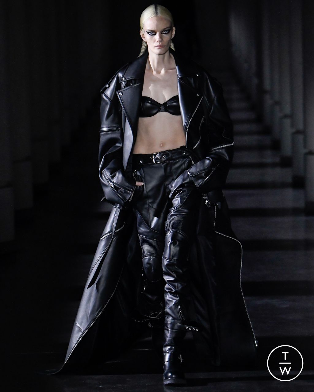 Fashion Week Paris Fall/Winter 2023 look 5 from the Juun.J collection 男装