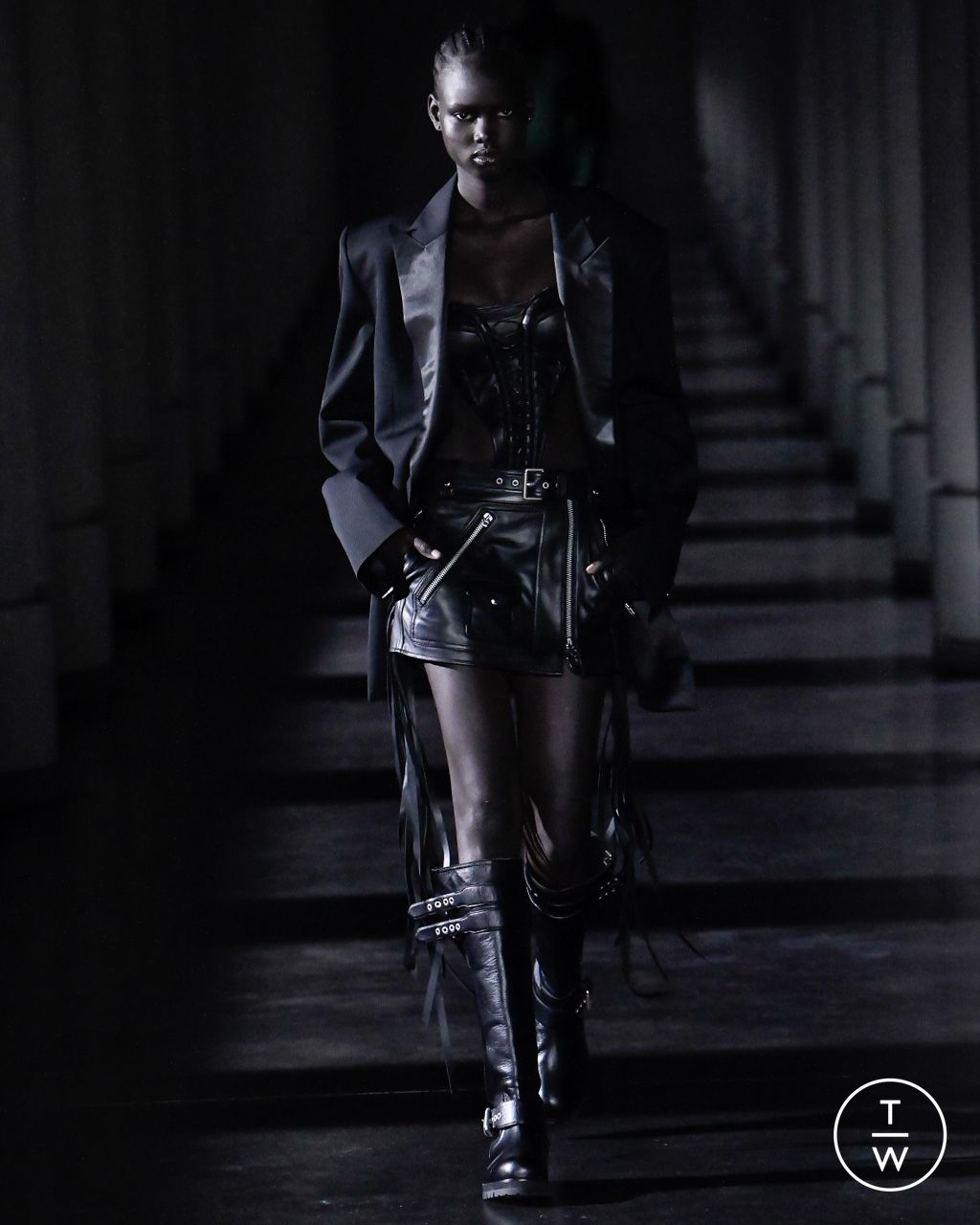 Fashion Week Paris Fall/Winter 2023 look 26 from the Juun.J collection 男装