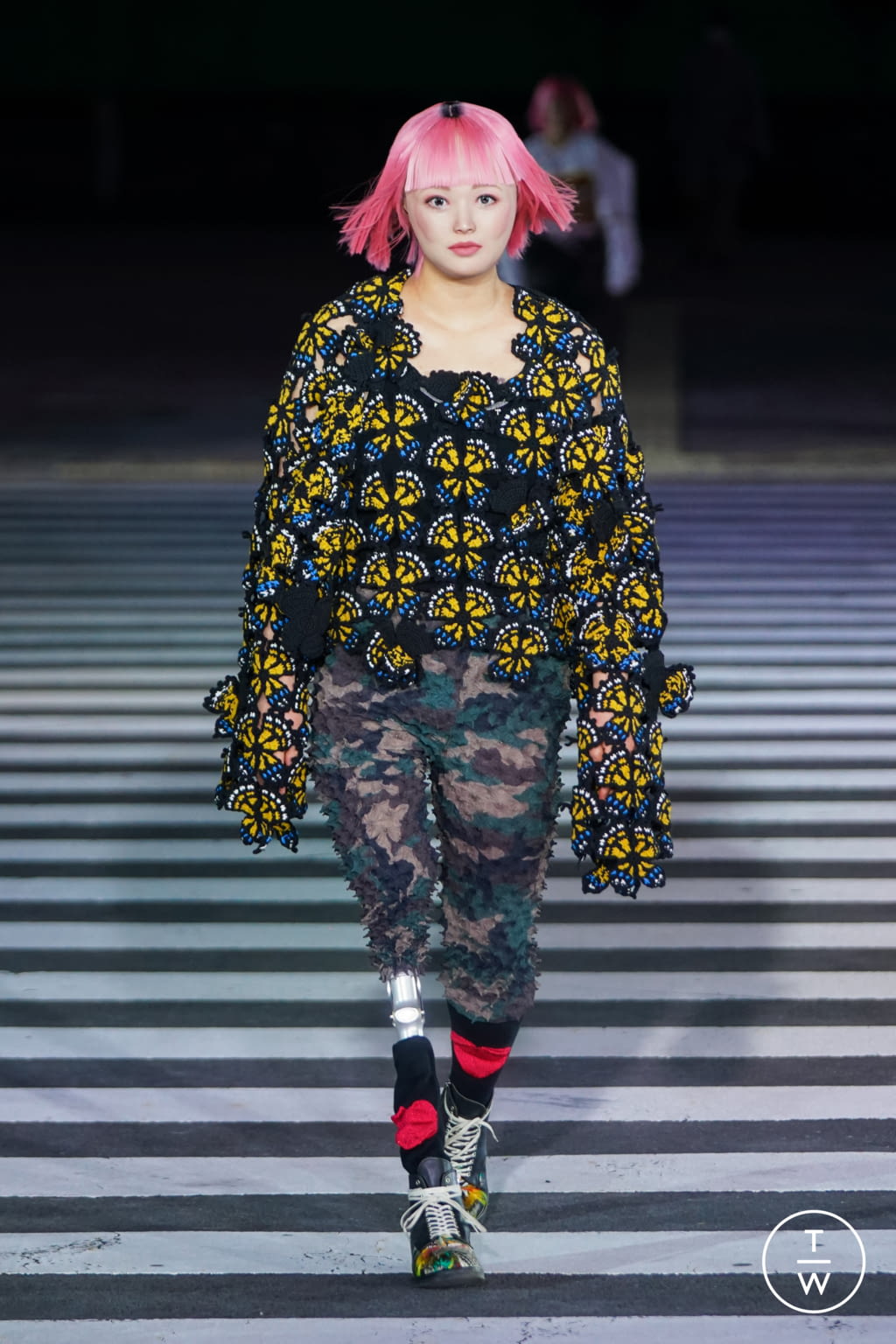 Fashion Week Paris Fall/Winter 2022 look 21 de la collection Doublet menswear