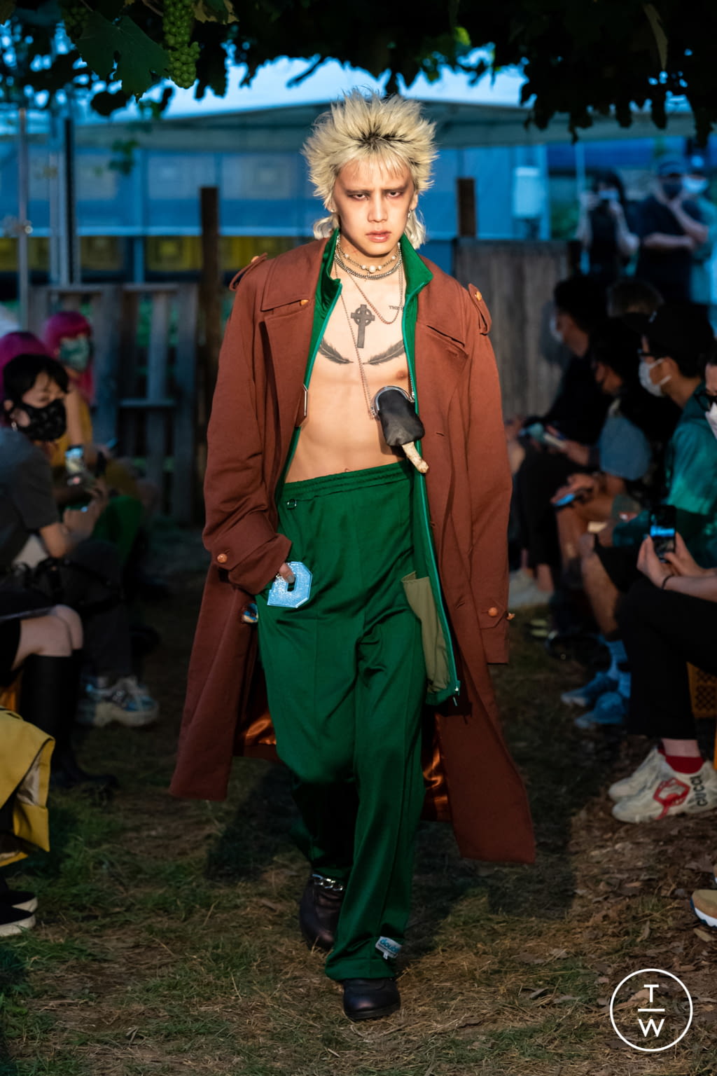 Fashion Week Paris Spring/Summer 2022 look 11 from the Doublet collection 男装