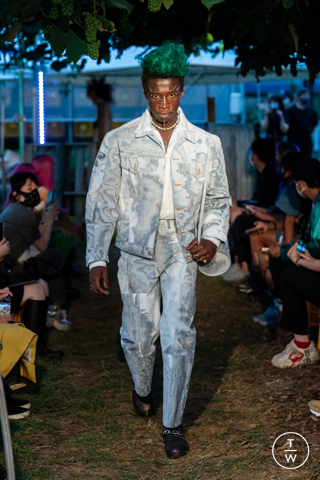 Fashion Week Paris Spring/Summer 2022 look 23 from the Doublet collection menswear
